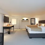 5 Personen Altbau nahe Kurfürstendamm